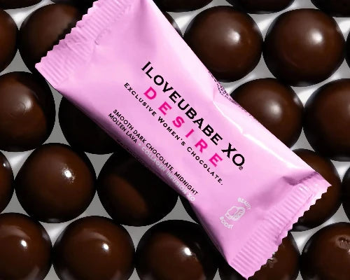 ILOVEUBABE XO® DESIRE

SMOOTH DARK CHOCOLATE, MIDNIGHT MOLTEN LAVA + COLLAGEN INFUSION XO